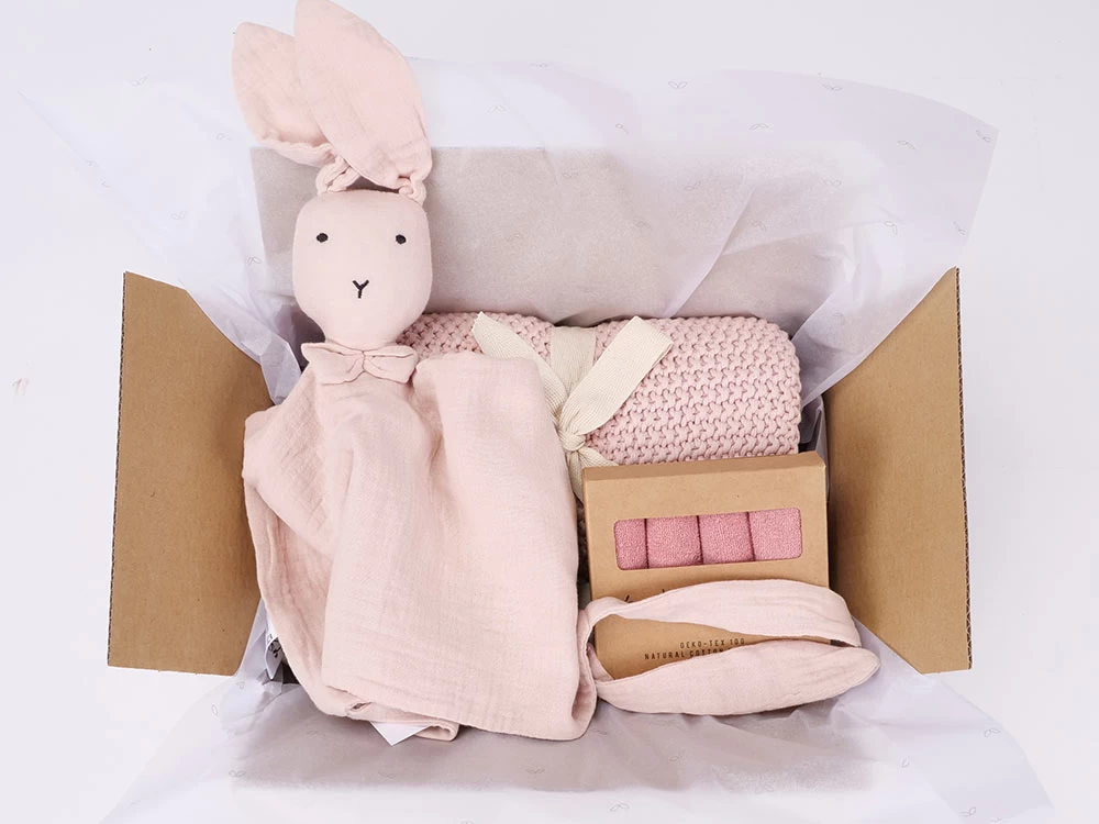 Neugeborenengeschenk-Set Eden Rose 6 Neugeborenengeschenk-Set Eden Rose – Bild 6