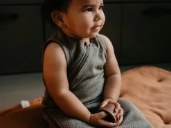 Ärmelloser Babyschlafsack TOG 1 - Storm Grey -Boo Poo babyschlafsack stormgrey 2