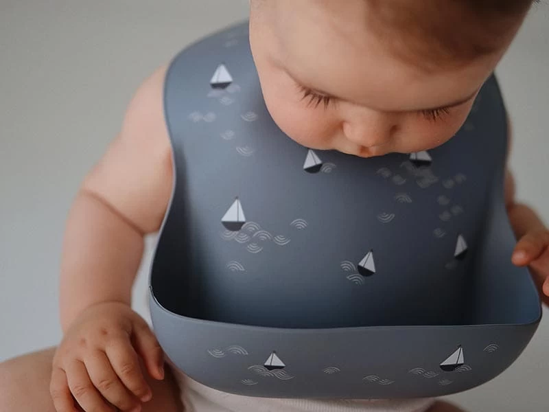 Mushie Silikonlätzchen - Boats 2 Mushie Silikonlätzchen - Boats – Bild 2