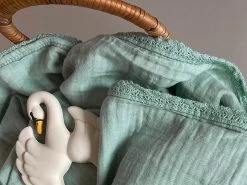 Musselindecke Mit Häkelrand Seagrass -Boo Poo muslin cig blanket seagrass 2