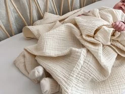 Geburtsgeschenk-Set Bambi Rusty Macadamia -Boo Poo musselin decke macadamia 1 1 3