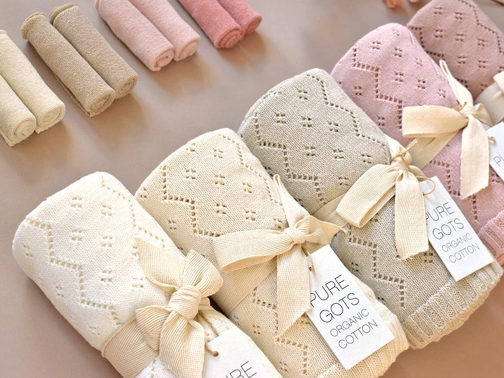 Baby Strickdecken Pointelle Primrose 3 Baby Strickdecken Pointelle Primrose – Bild 3