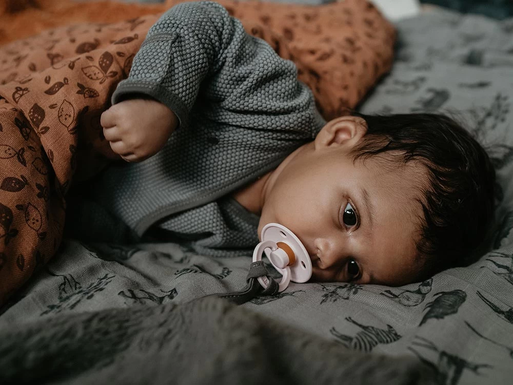 Mulltuch 120x120 - Storm Grey Safari 2 Mulltuch 120x120 - Storm Grey Safari – Bild 2