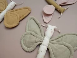 SAGA Aktivitätsspielzeug Schmetterling - Misty Rose -Boo Poo schmetterling ls3 2