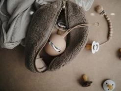 Mushie Schnullerhalter -Boo Poo schnullerhalter mushie 2