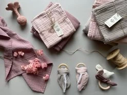 Geschenke Für Zwillinge - Mulltücher Rosa -Boo Poo spucktuch cig 1