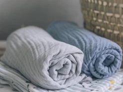 Pucktuch 110x110, Biobaumwolle - Powder Clay -Boo Poo weiche baby spucktuecher